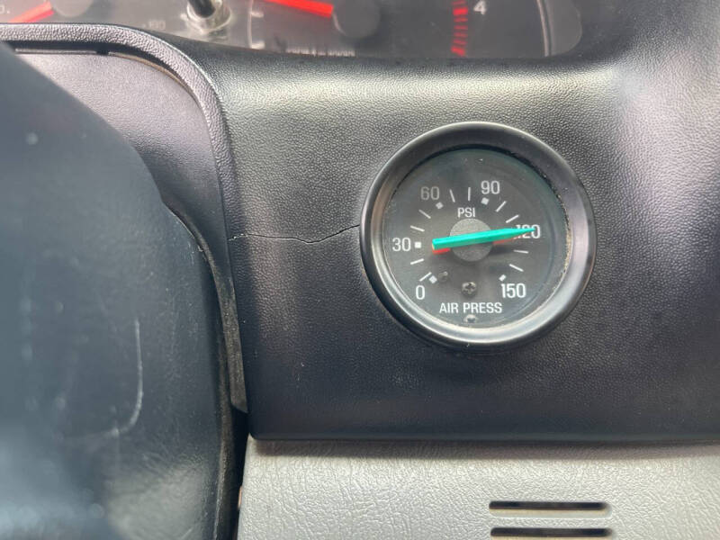 2005 Ford F-750 Super Duty