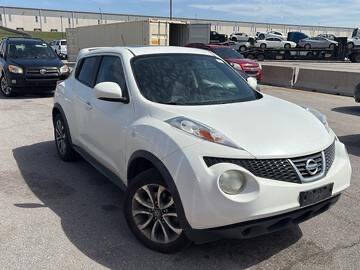 2013 Nissan JUKE SV Photo