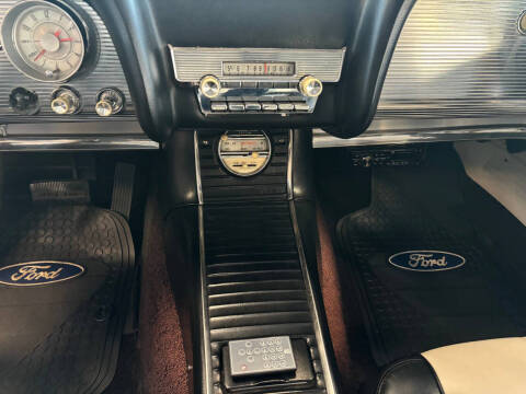 1960 Ford Thunderbird