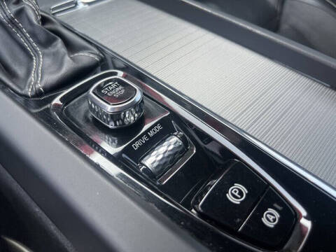 2019 Volvo S60 T5 R-Design