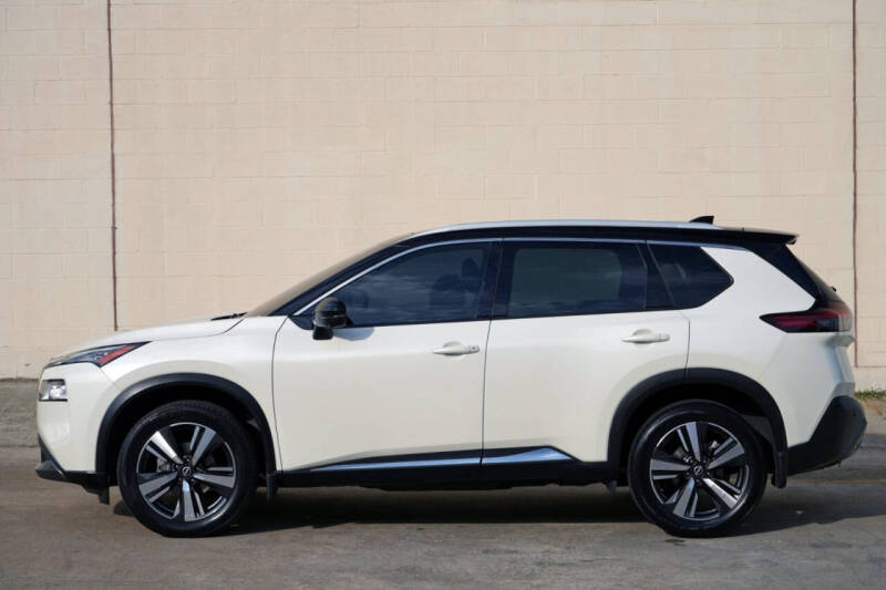 2022 Nissan Rogue SL