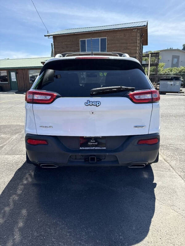 2018 Jeep Cherokee Latitude