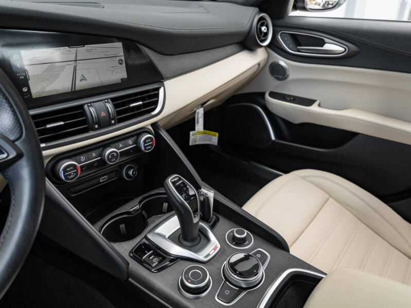 2023 Alfa Romeo Giulia Ti Lusso