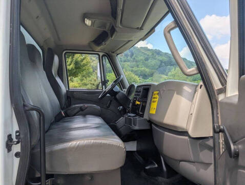 2018 International DuraStar 4300