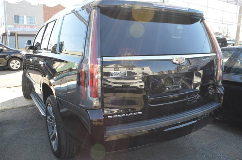 2015 Cadillac Escalade Luxury