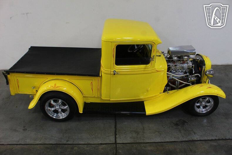 1932 Ford F-100