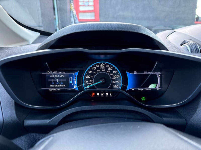 2017 Ford C-MAX Energi Titanium