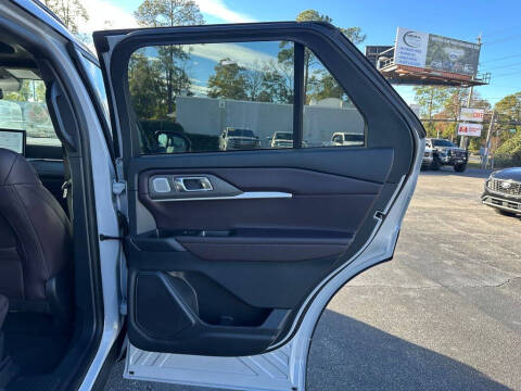 2025 Ford Explorer Platinum