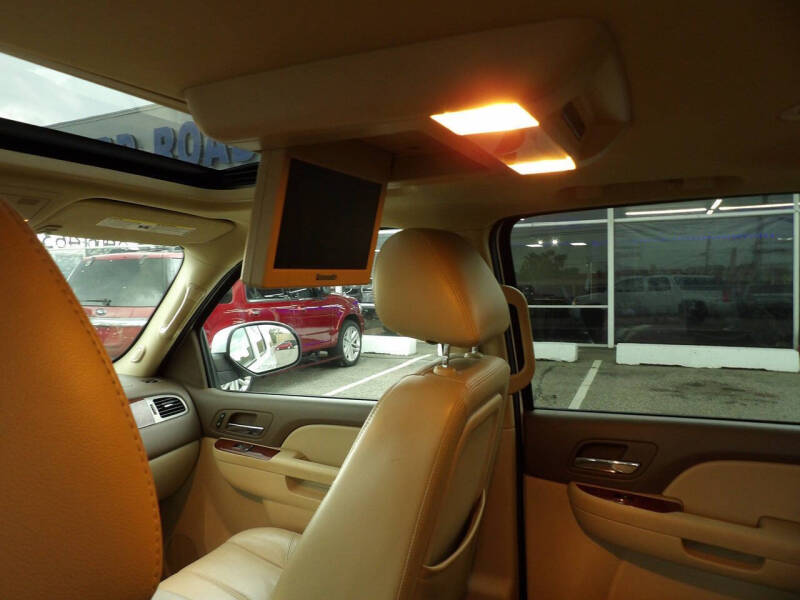 2011 GMC Yukon XL SLT