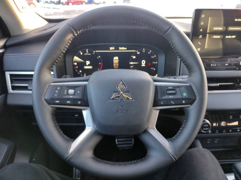 2026 Mitsubishi Outlander SEL