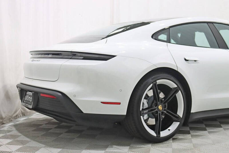 2024 Porsche Taycan 4S