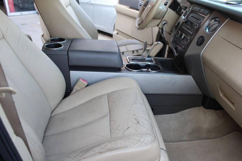 2013 Ford Expedition XLT