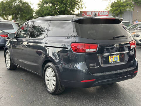 2016 Kia Sedona EX