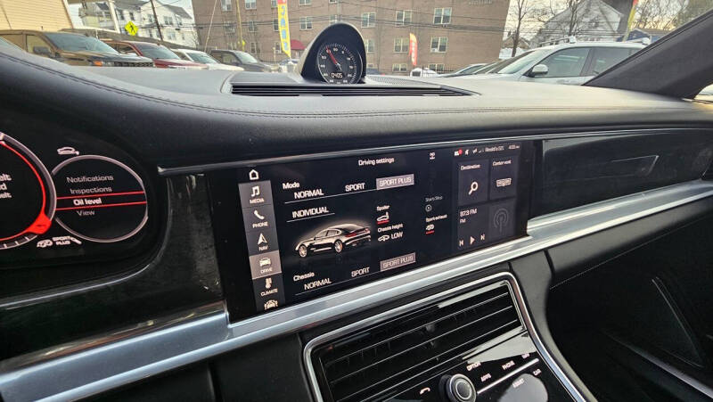 2017 Porsche Panamera Turbo