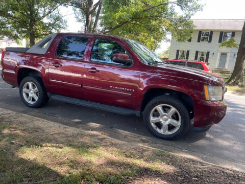 2009 Chevrolet Avalanche for sale at Bob's Motors in Washington DC