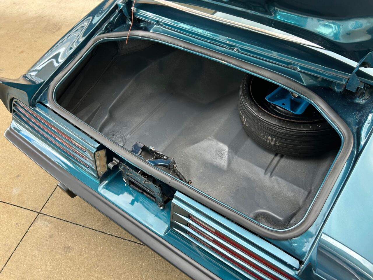 1975 Pontiac Firebird 7