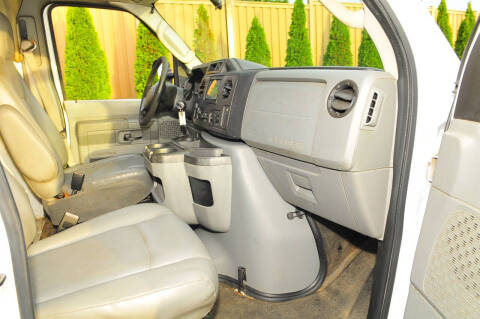 2012 Ford E-Series E-350 SD