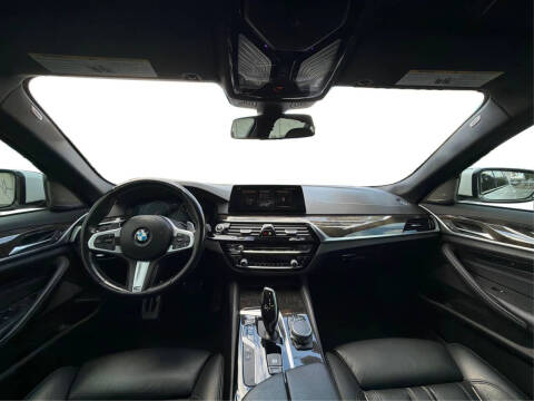 2019 BMW 5 Series 540i