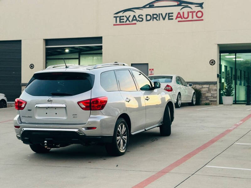 2018 Nissan Pathfinder S
