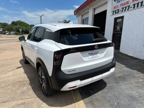 2025 Nissan Kicks SV