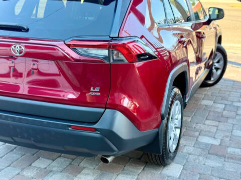 2022 Toyota RAV4 LE