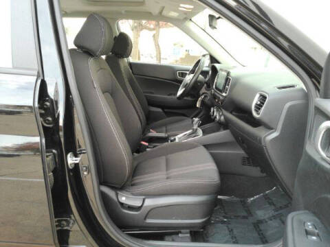 2022 Hyundai Venue SEL