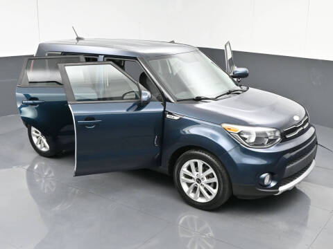 2017 Kia Soul +