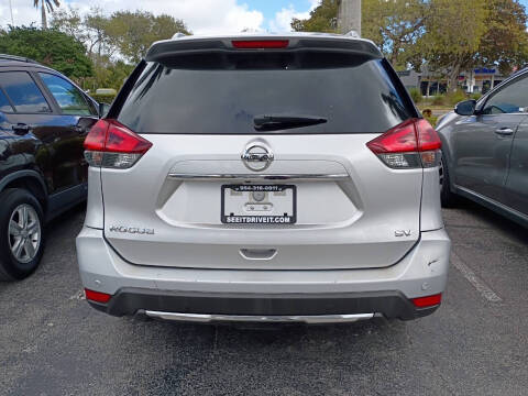 2020 Nissan Rogue SV