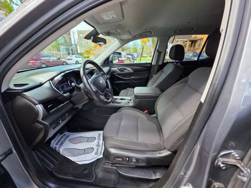 2020 Chevrolet Traverse LT Cloth