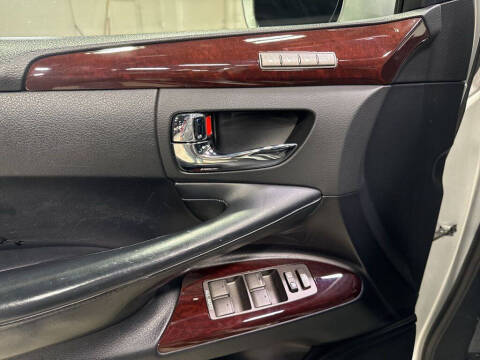 2014 Lexus LX 570