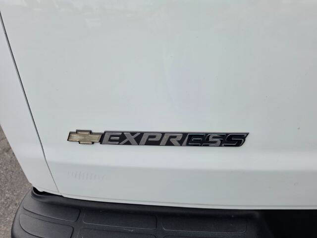2019 Chevrolet Express 2500