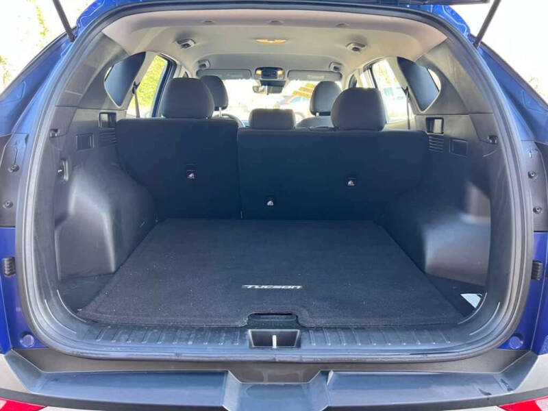 2023 Hyundai Tucson SE