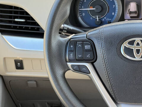 2020 Toyota Sienna LE 7-Passenger