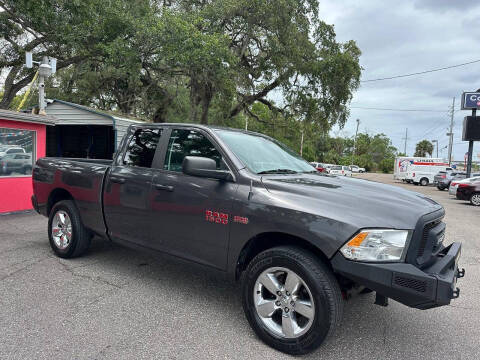 2016 RAM 1500 SLT