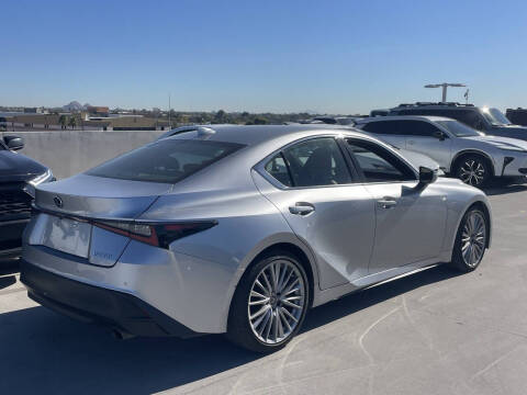 2023 Lexus IS 300