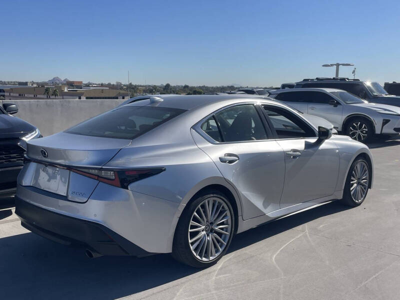 2023 Lexus IS 300