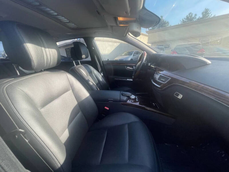 2012 Mercedes-Benz S-Class S 550