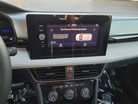 2025 Volkswagen Taos S