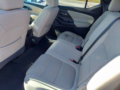 2023 Chevrolet Traverse LS