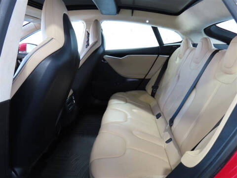 2013 Tesla Model S Performance