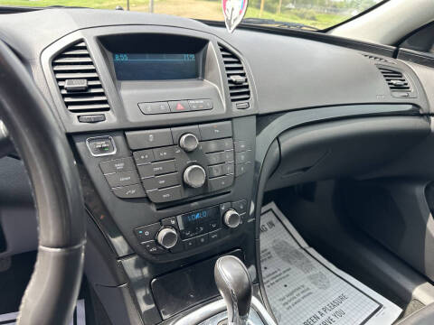 2012 Buick Regal Premium 1