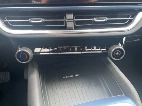 2026 Chevrolet Equinox EV LT 2