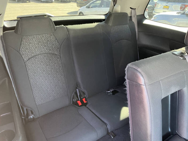 2015 GMC Acadia SLE-2