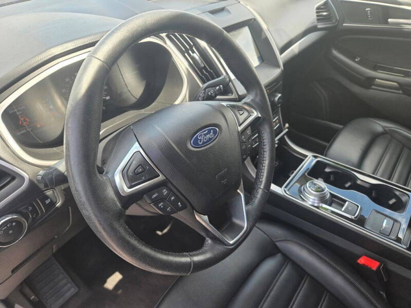 2020 Ford Edge SEL