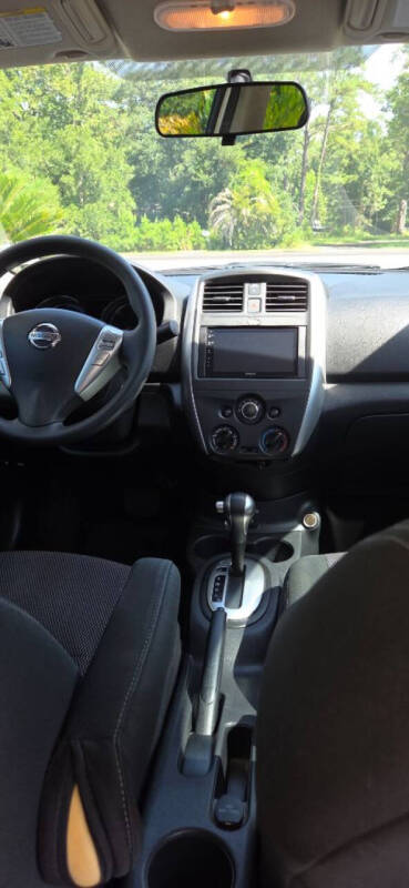 2019 Nissan Versa SV