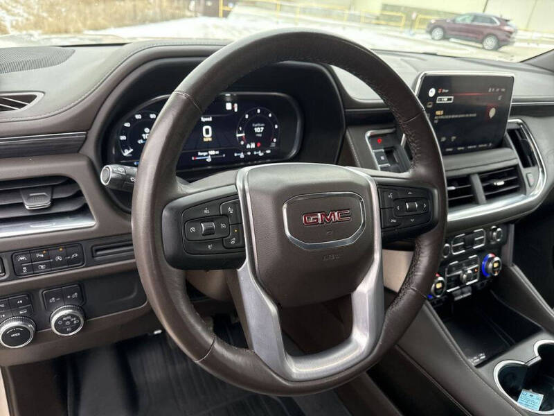 2022 GMC Yukon SLT