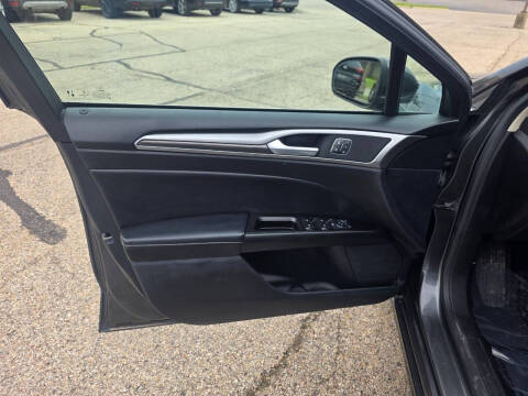 2020 Ford Fusion SEL