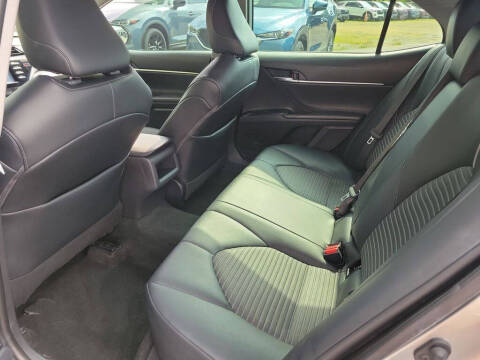 2020 Toyota Camry SE