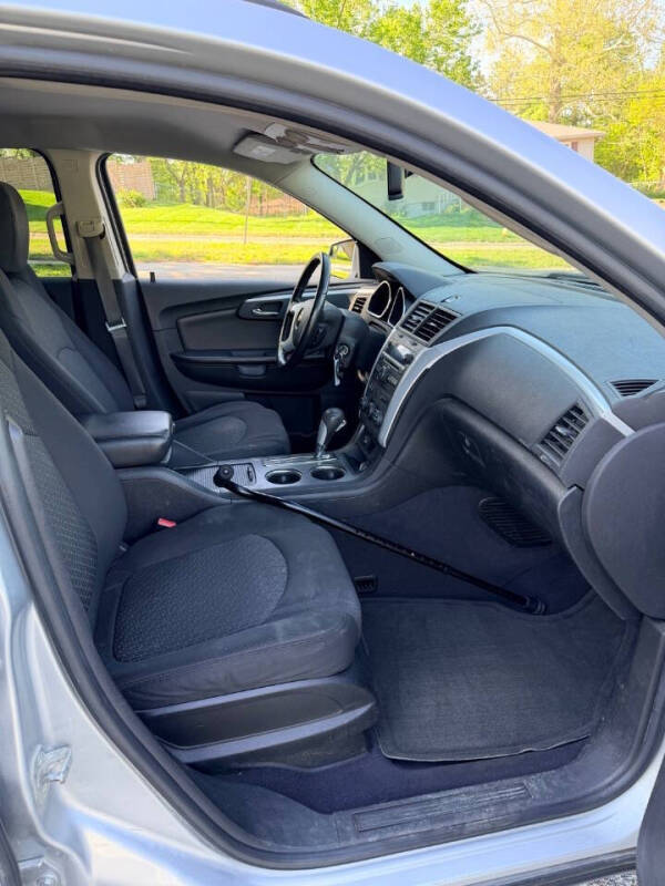 2011 Chevrolet Traverse LT