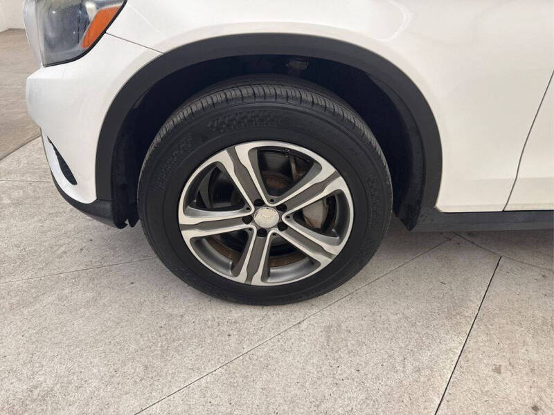 2017 Mercedes-Benz GLC GLC 300